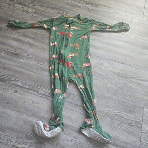 12M Boys Or Girls Green Holiday One Piece Pajama with Festive Print